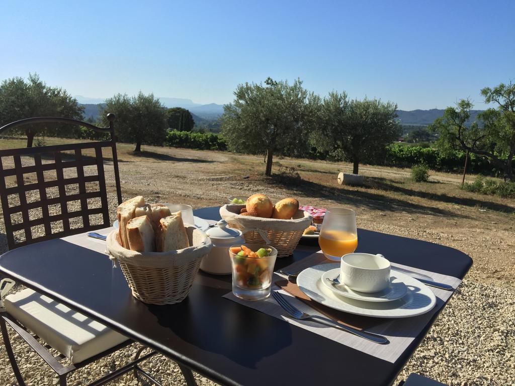 La Rivayne Bed & Breakfast Lourmarin Exterior photo